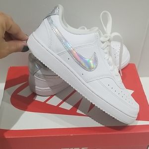 Nike Iridescent